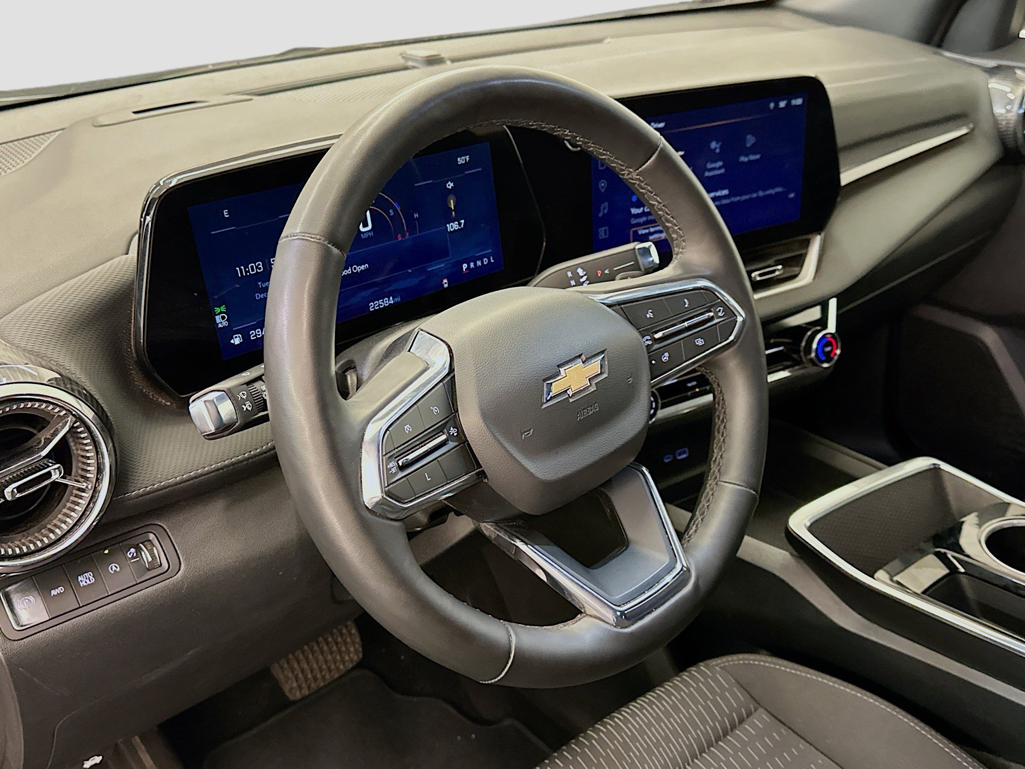 Used 2025 Chevrolet Equinox LT image 18