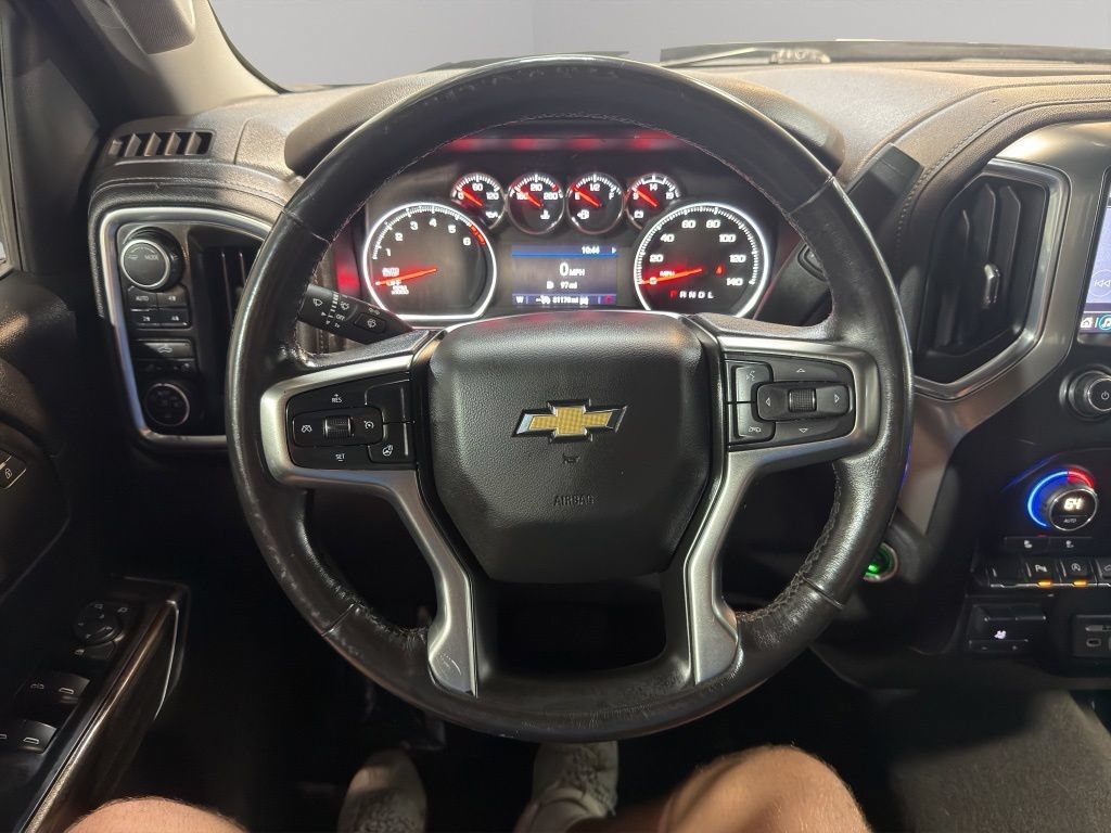 Used 2021 Chevrolet Silverado 1500 LT AWD/4WD image 9