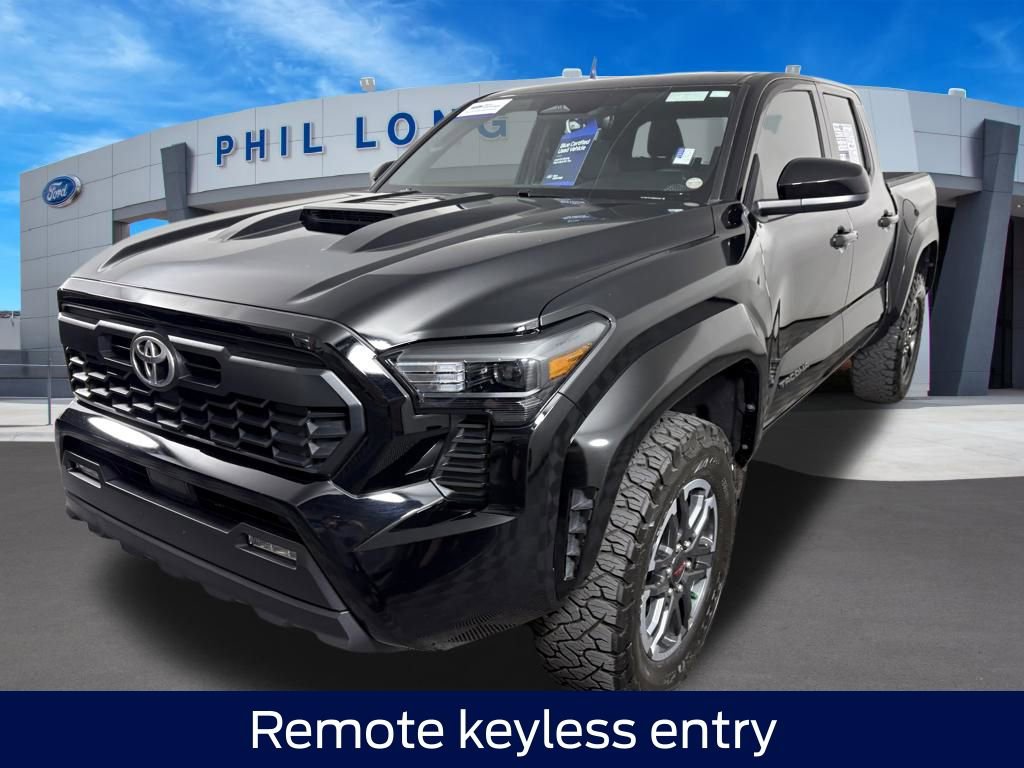 Used 2024 Toyota Tacoma TRD Sport AWD/4WD image 3