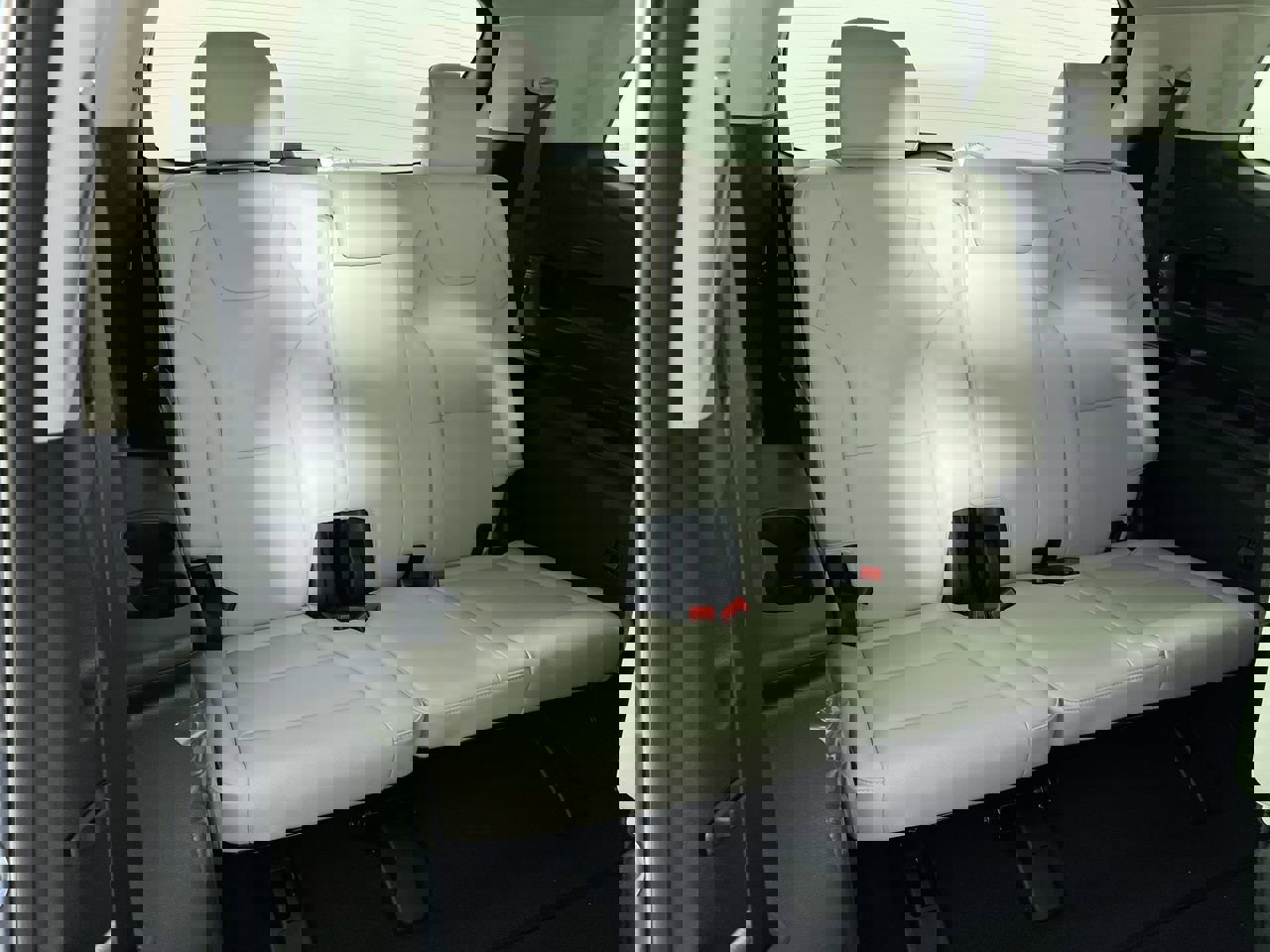 Certified 2024 Kia Telluride EX w/ EX Captain's Chair Package FWD image 27