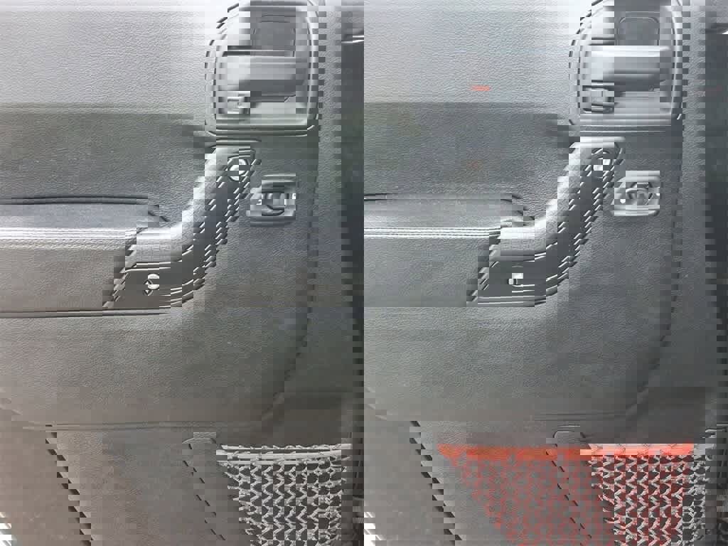 Used 2017 Jeep Wrangler Unlimited Rubicon image 16