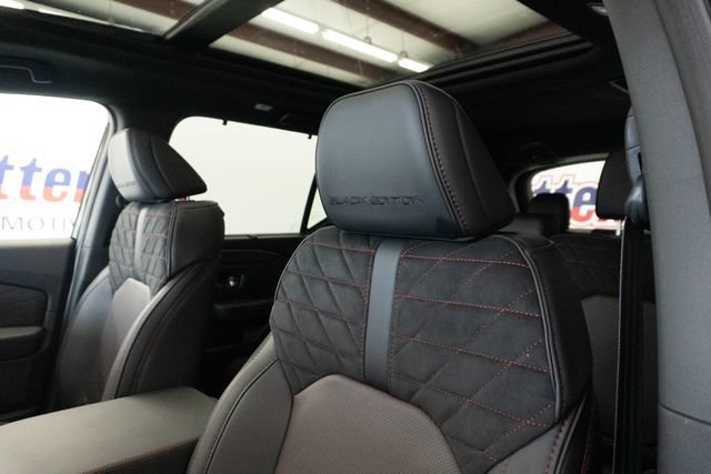 New 2026 Honda Pilot Black Edition image 5
