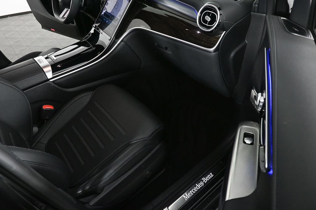 Certified 2024 Mercedes-Benz GLC 300 image 21