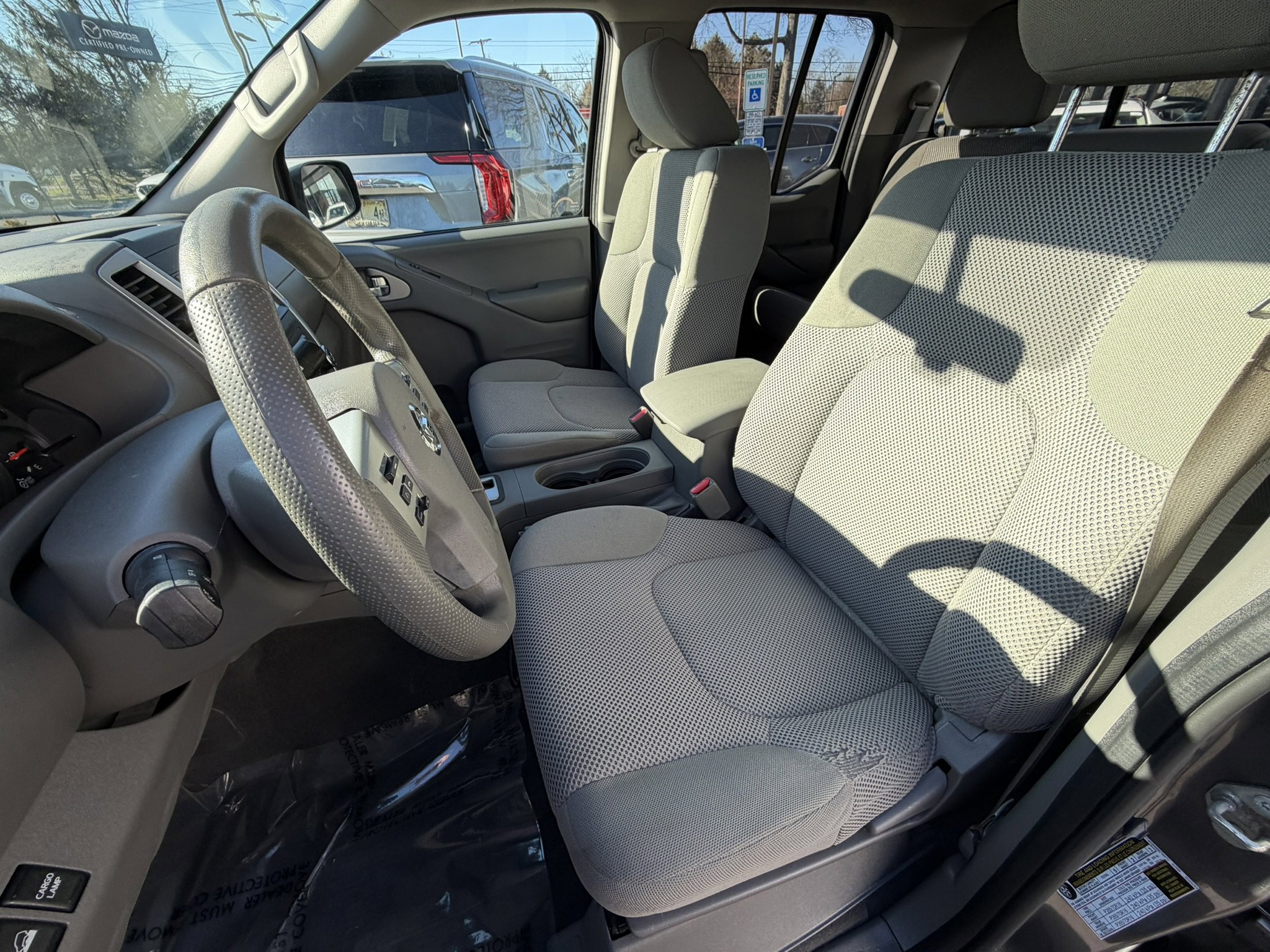 Used 2019 Nissan Frontier SV image 13