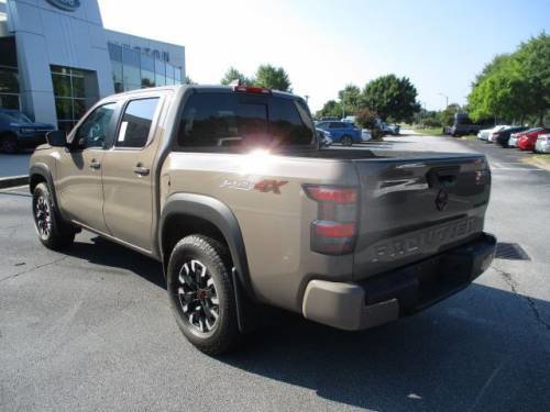 Used 2024 Nissan Frontier PRO-4X w/ Technology Package image 3