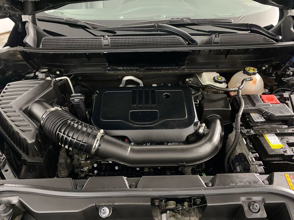 Certified 2023 GMC Acadia SLE w/ Driver Convenience Package image 24