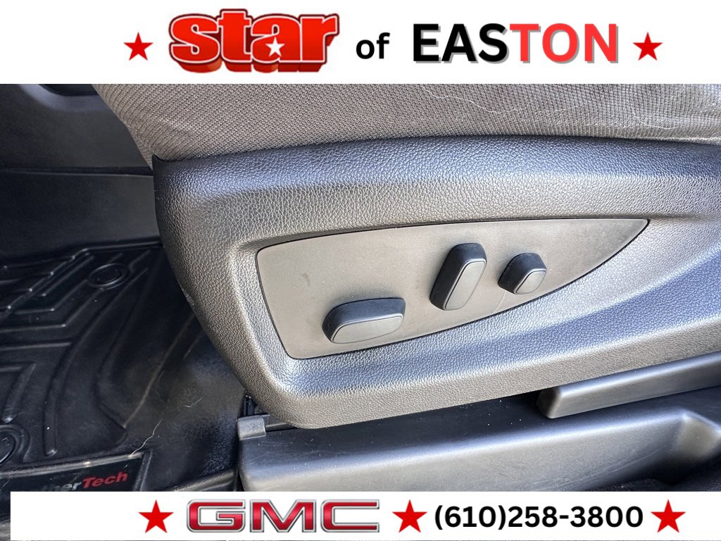 Used 2018 GMC Yukon XL SLE w/ SLE Value Package image 15