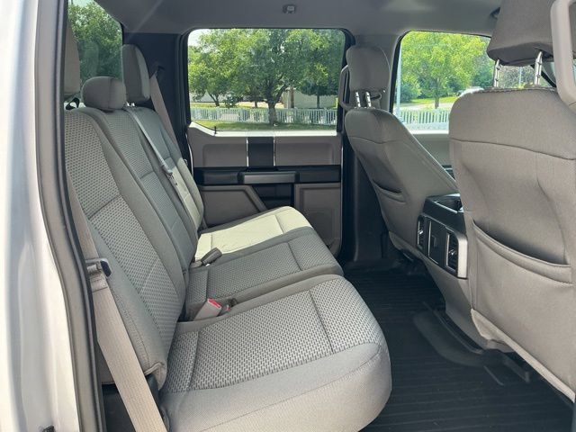 Used 2015 Ford F150 XLT AWD/4WD image 26