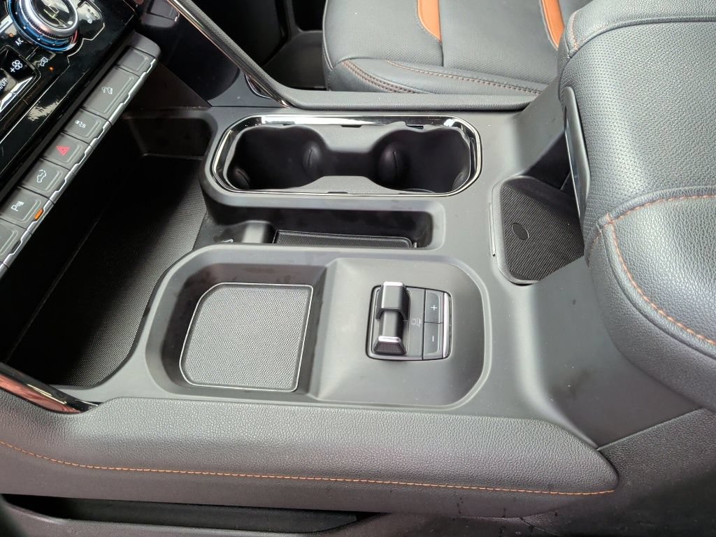 Used 2024 GMC Sierra 2500 AT4 w/ AT4 Premium Plus Package AWD/4WD image 35