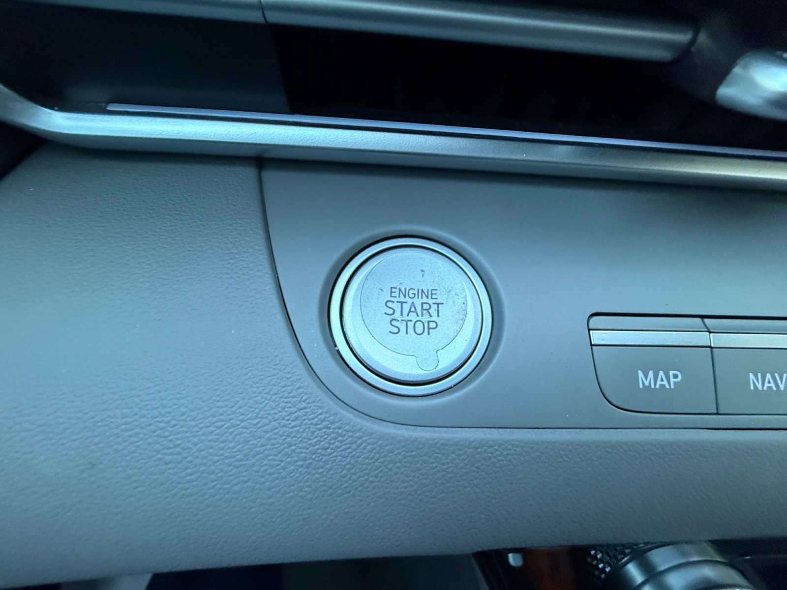 Certified 2024 Hyundai Elantra SEL image 30