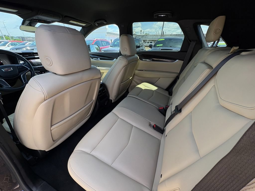 Used 2018 Cadillac XT5 FWD image 23