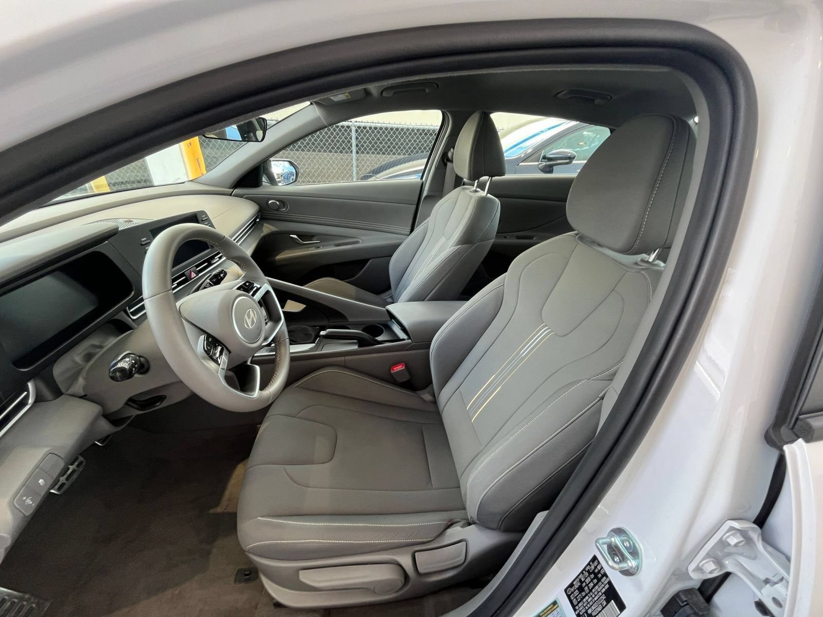Used 2026 Hyundai Elantra Sport FWD image 25