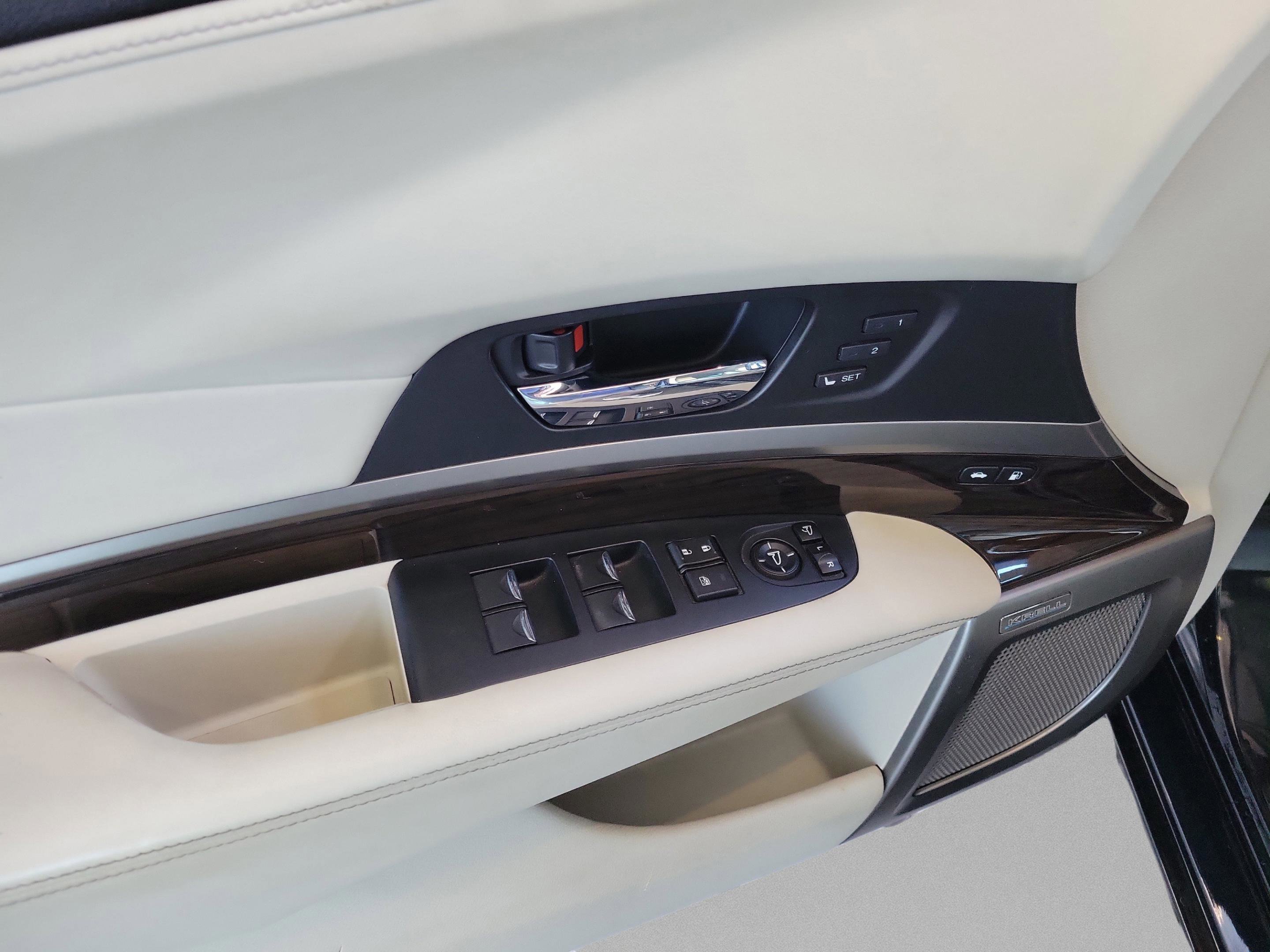 Used 2015 Acura RLX w/ Advance Package image 22