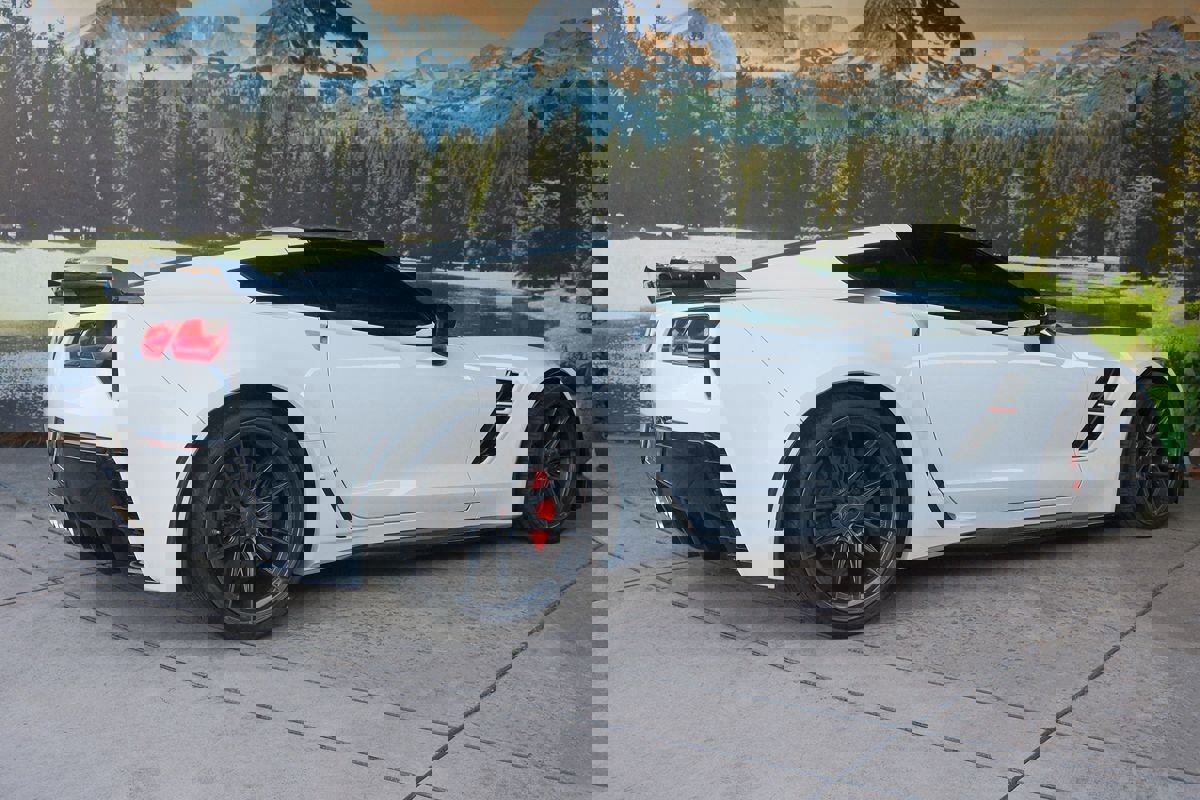 Used 2019 Chevrolet Corvette Grand Sport w/ Carbon Flash Badge Package image 6