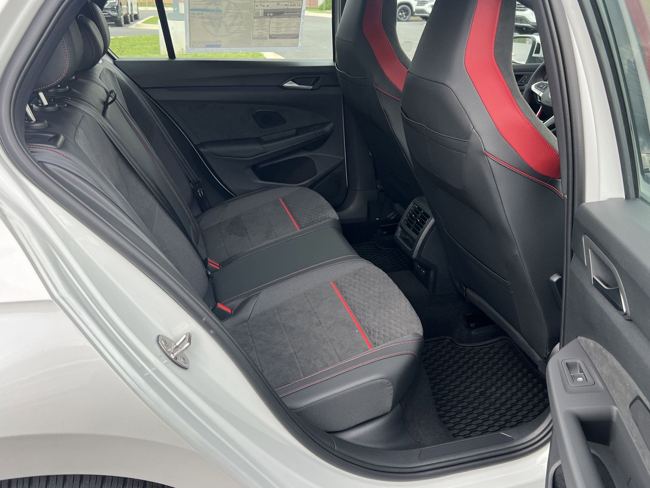 New 2025 Volkswagen Golf SE image 41