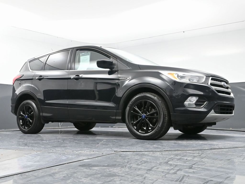 Used 2019 Ford Escape SE image 47