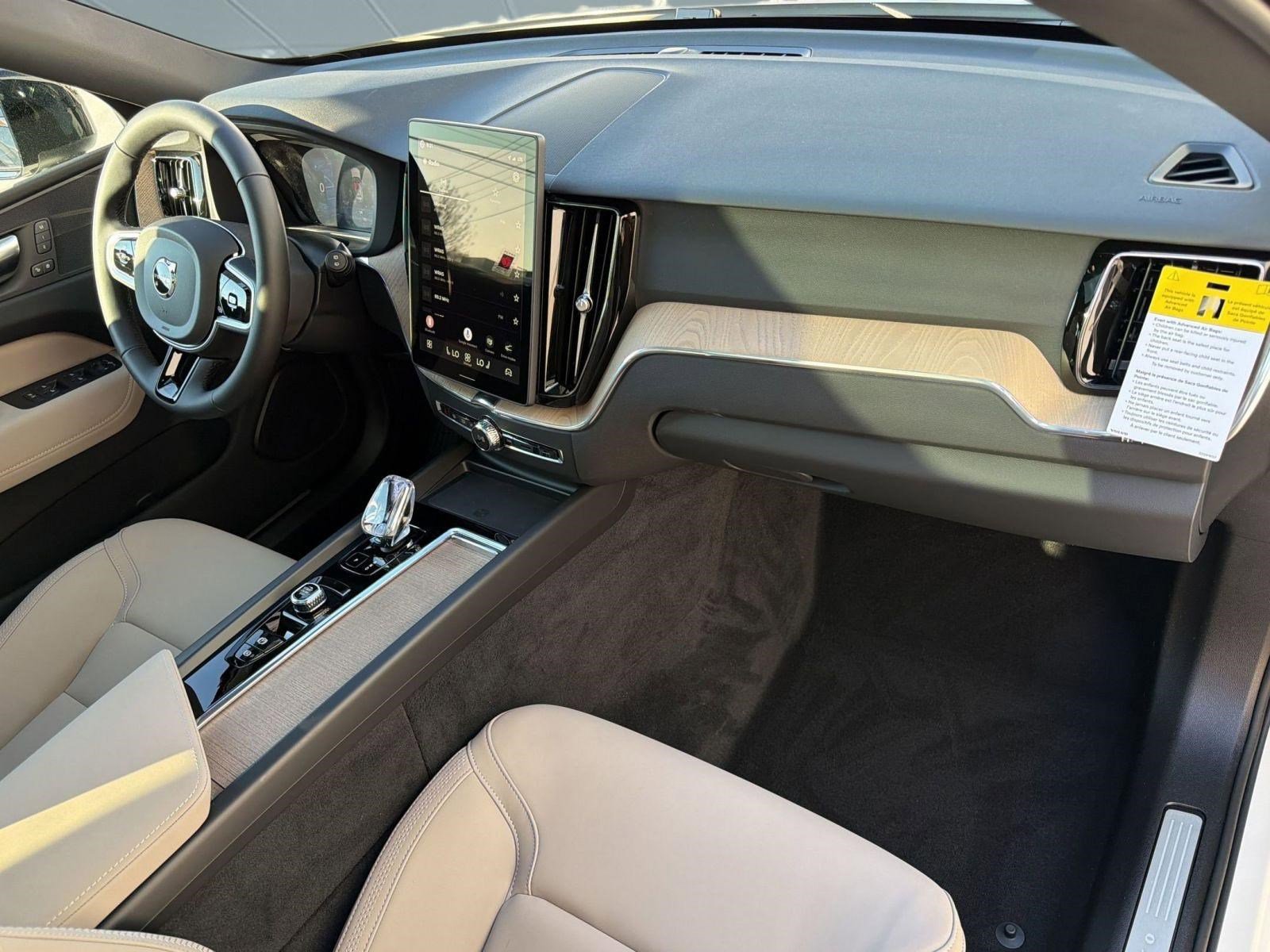 New 2026 Volvo XC60 T8 Core AWD/4WD image 31