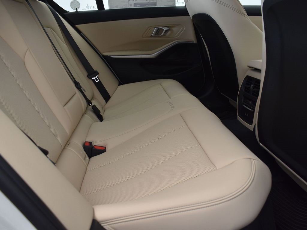 New 2026 BMW 330i Sedan w/ Convenience Package image 22