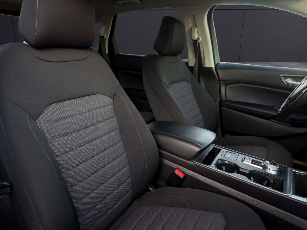 Used 2024 Ford Edge SE image 14