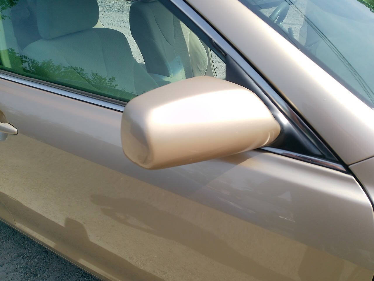 Used 2010 Toyota Camry LE FWD image 33