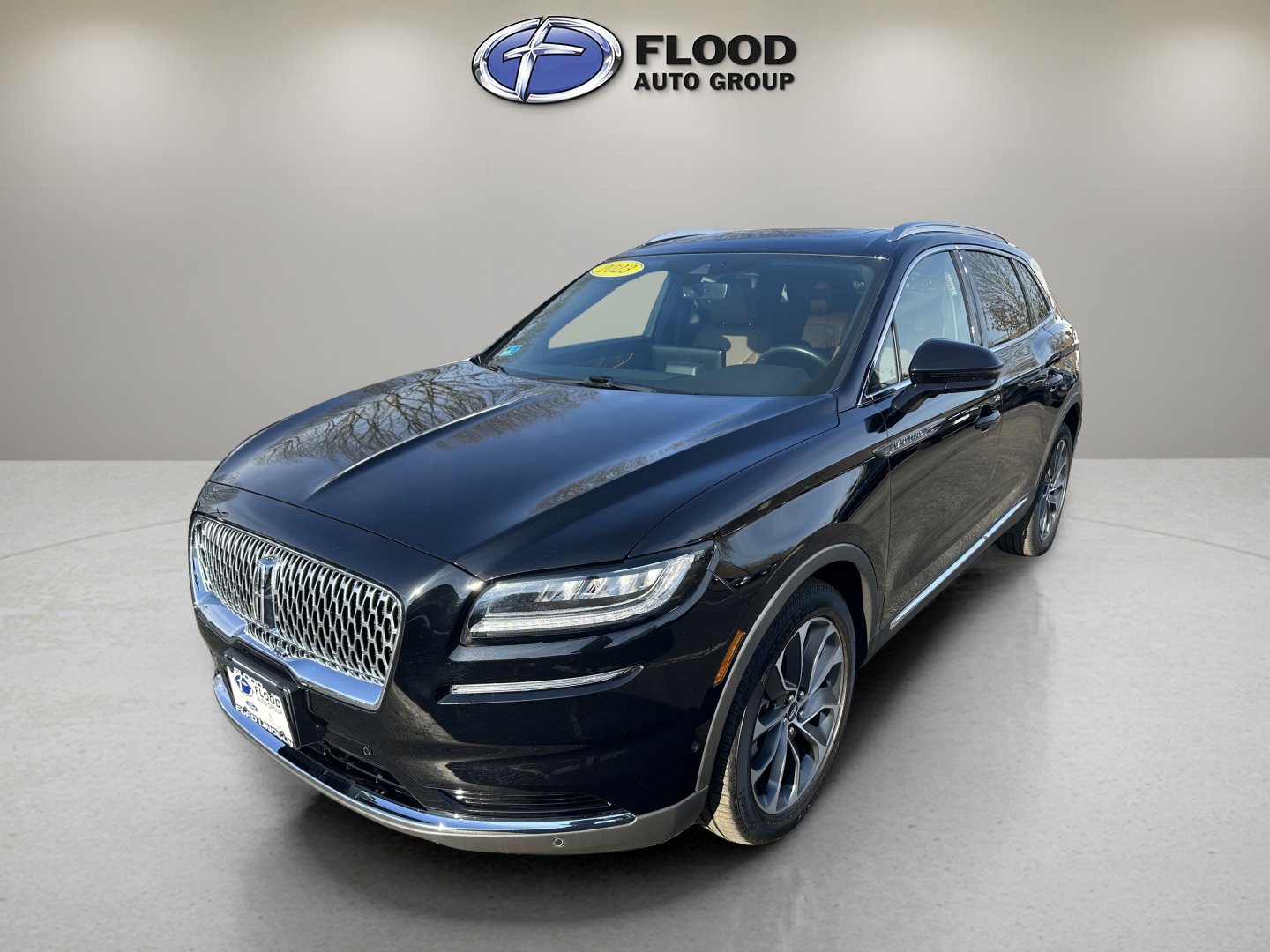 Used 2023 Lincoln Nautilus Reserve w/ Equipment Group 201A image 3