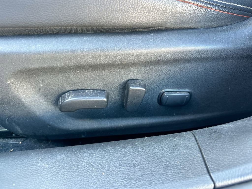 Used 2023 Nissan Altima 2.5 SR w/ SR Premium Package image 13