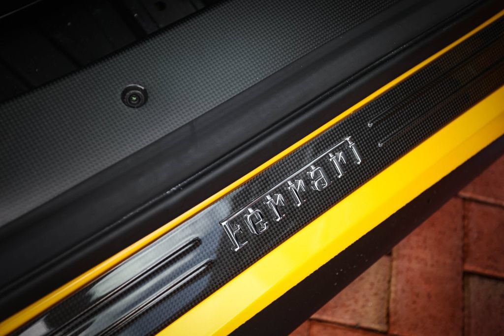 Used 2019 Ferrari 488 Pista Coupe RWD image 45