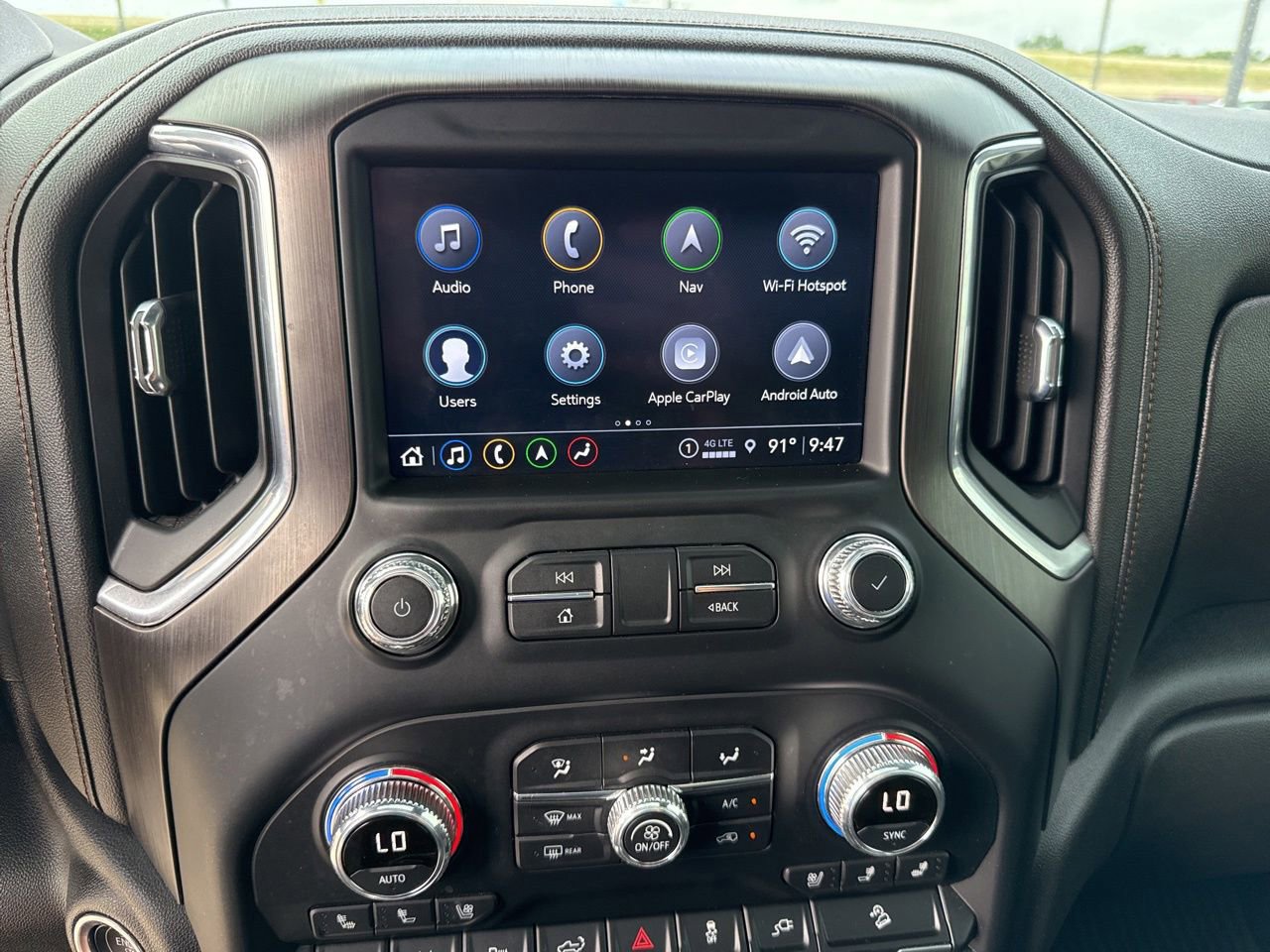Used 2022 GMC Sierra 2500 AT4 w/ AT4 Premium Plus Package AWD/4WD image 24