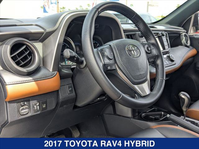 Used 2017 Toyota RAV4 SE image 12