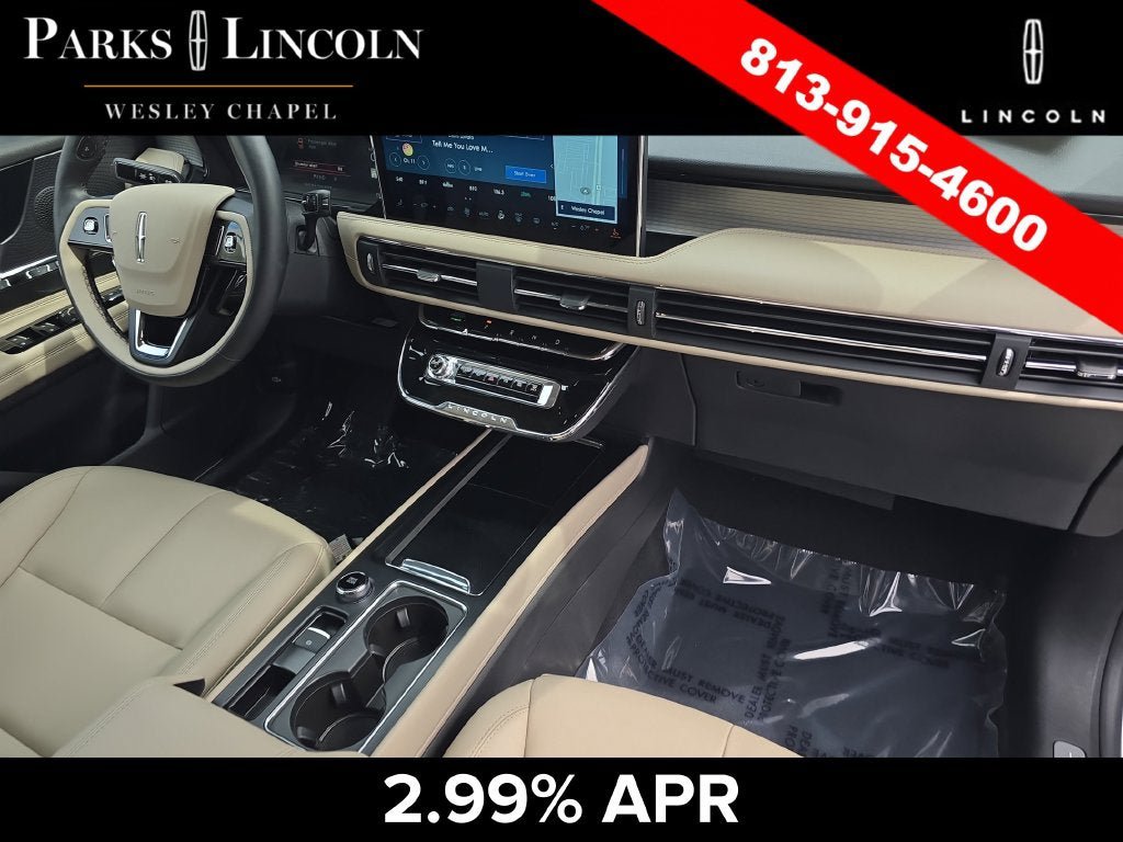 Certified 2025 Lincoln Corsair FWD image 10