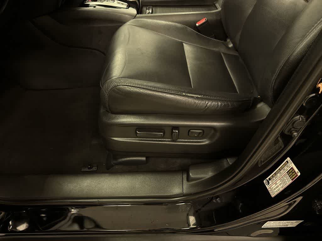 Used 2017 Honda Pilot Touring image 25