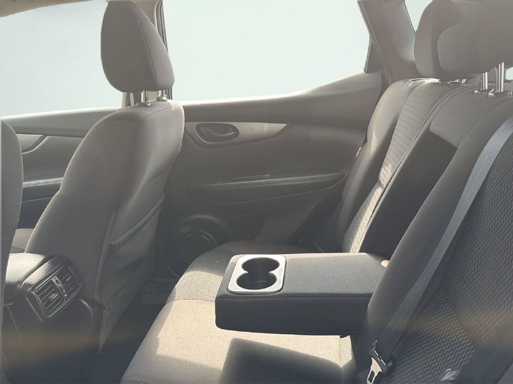 Used 2021 Nissan Rogue Sport S FWD image 27
