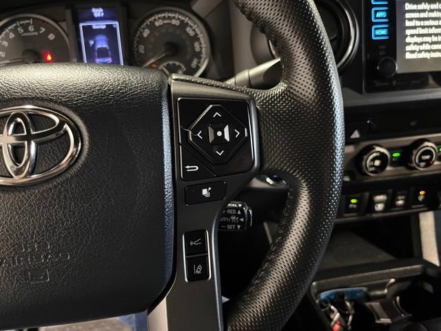 Used 2018 Toyota Tacoma TRD Sport w/ Technology Package image 26