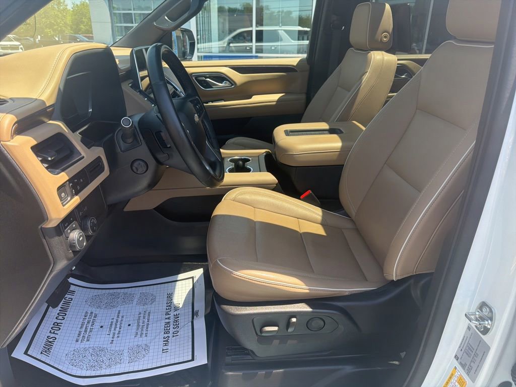 Used 2023 Chevrolet Tahoe Premier AWD/4WD image 10