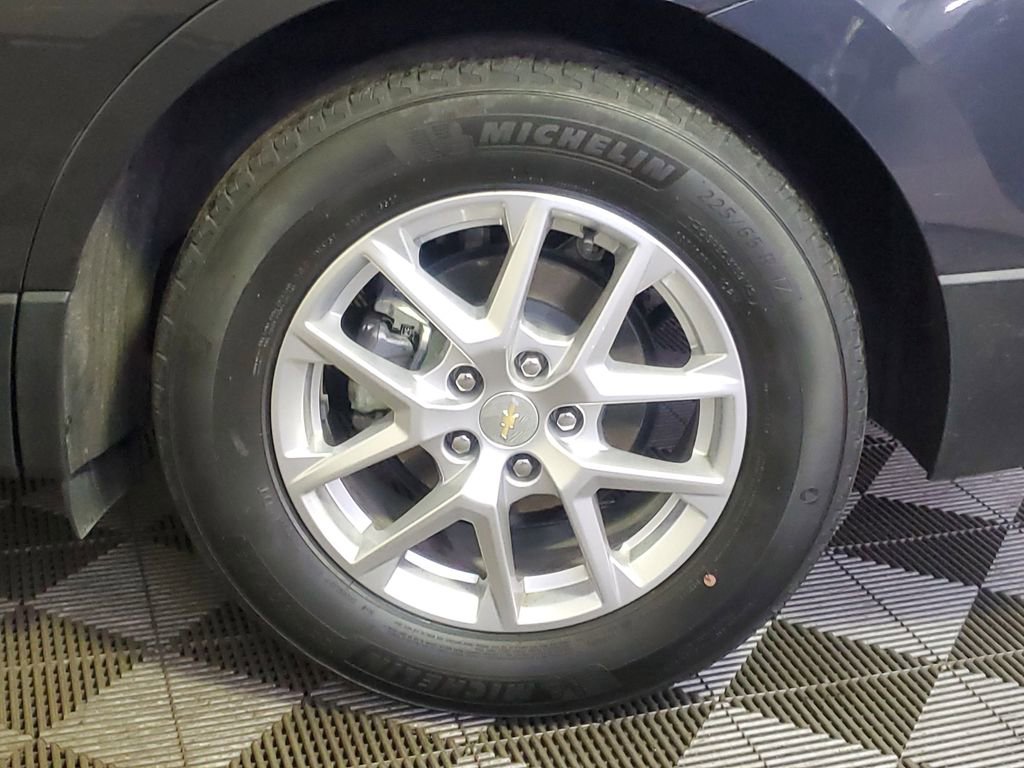 Used 2023 Chevrolet Equinox LT image 5