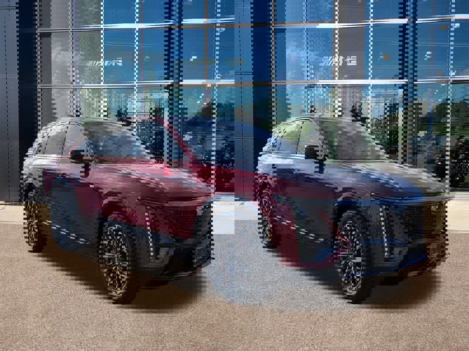 Used 2024 Cadillac Lyriq Sport image 3