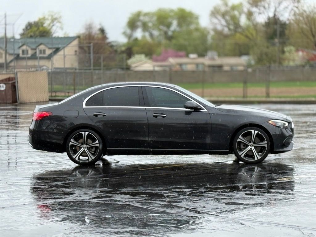 Used 2022 Mercedes-Benz C 300 Sedan image 4