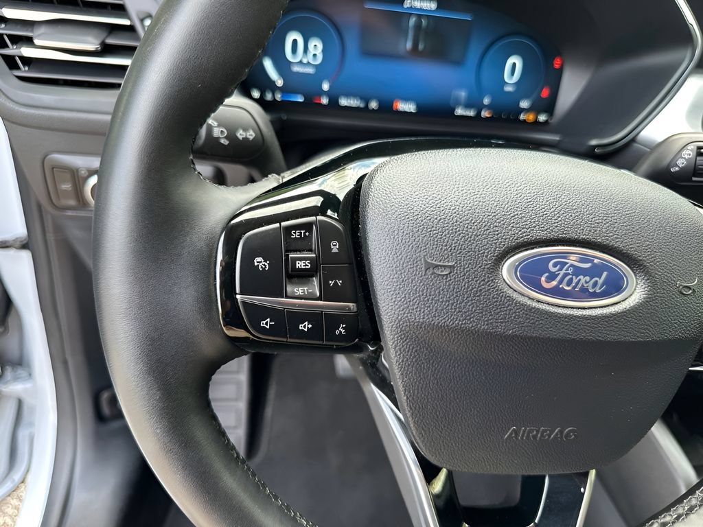 Used 2025 Ford Escape Platinum AWD/4WD image 19