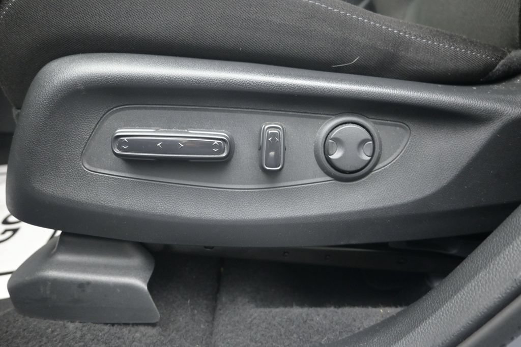 Used 2026 Honda CR-V EX image 11