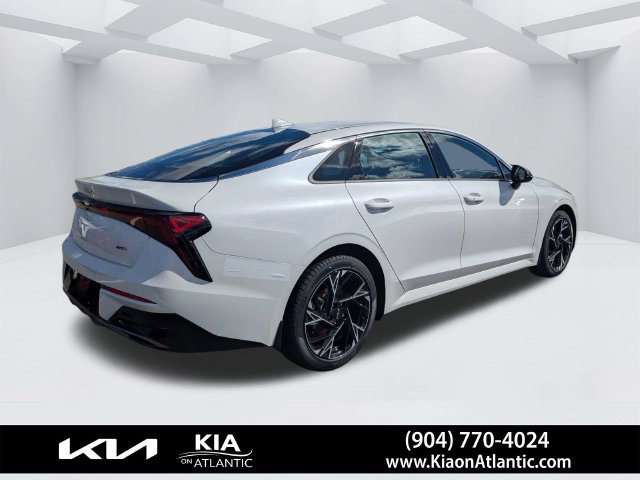 New 2027 Kia K5 GT-Line FWD image 3