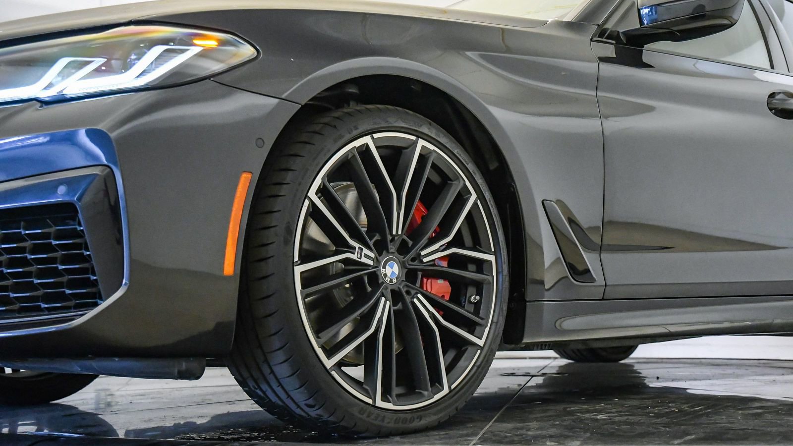 Certified 2023 BMW 540i w/ M Sport Package image 10