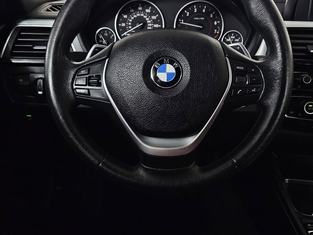 Used 2018 BMW 330i Sedan RWD image 18