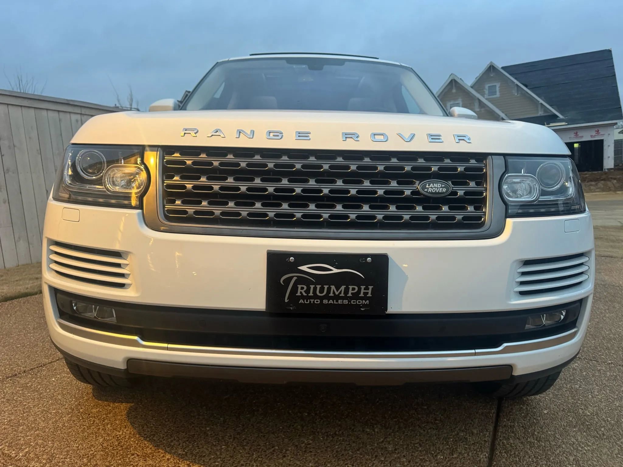 Used 2016 Land Rover Range Rover image 8