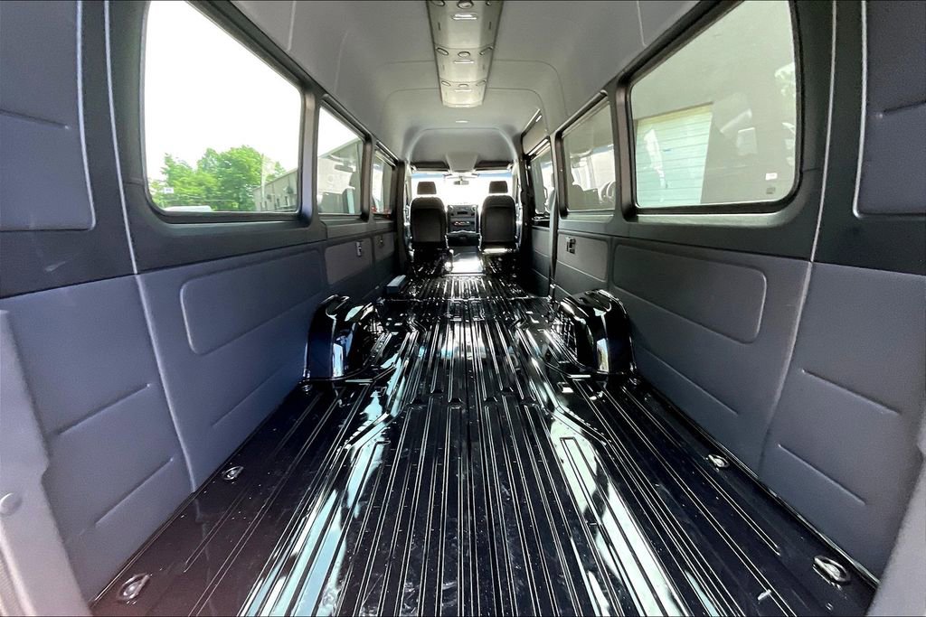 New 2025 Mercedes-Benz Sprinter 3500 image 9