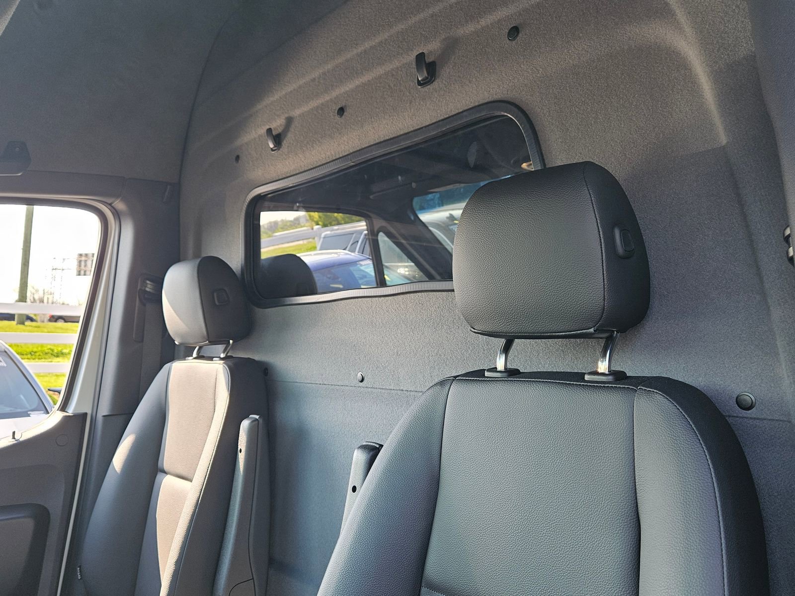 New 2024 Mercedes-Benz eSprinter 170 Cargo image 17