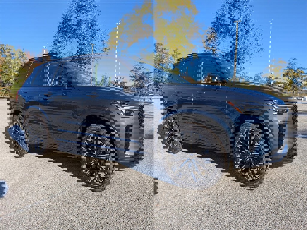 New 2026 Volvo XC90 B6 Ultra w/ Protection Package Premier image 14