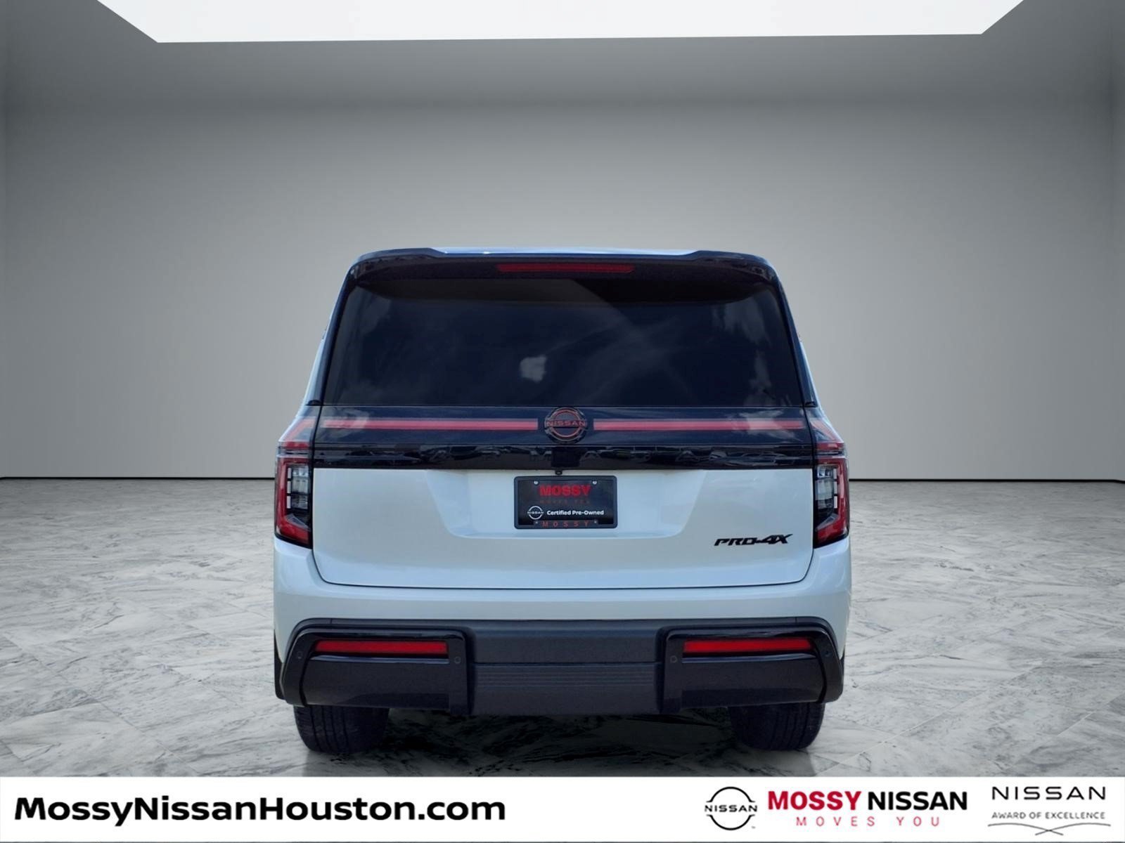 Certified 2025 Nissan Armada PRO-4X AWD/4WD image 6