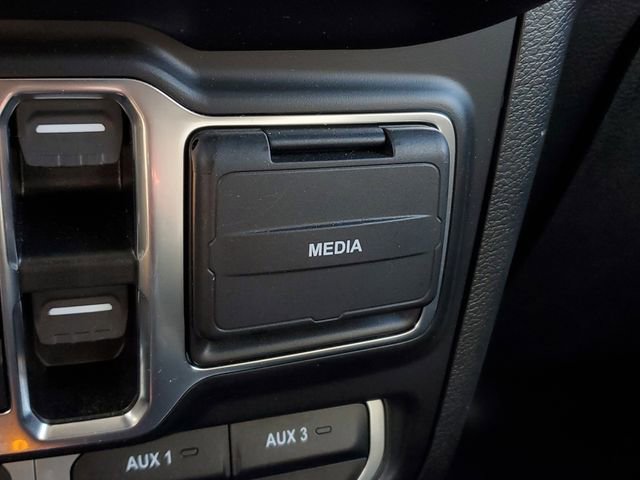 Certified 2022 Jeep Gladiator Mojave w/ Trailer Tow Package image 36