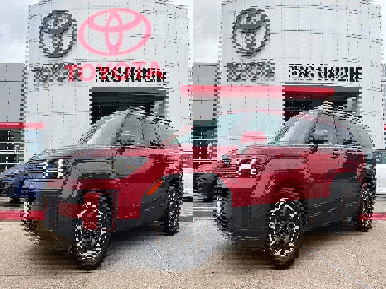 Used 2025 Hyundai Santa Fe SEL image 2