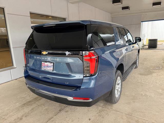 New 2026 Chevrolet Suburban LT image 7